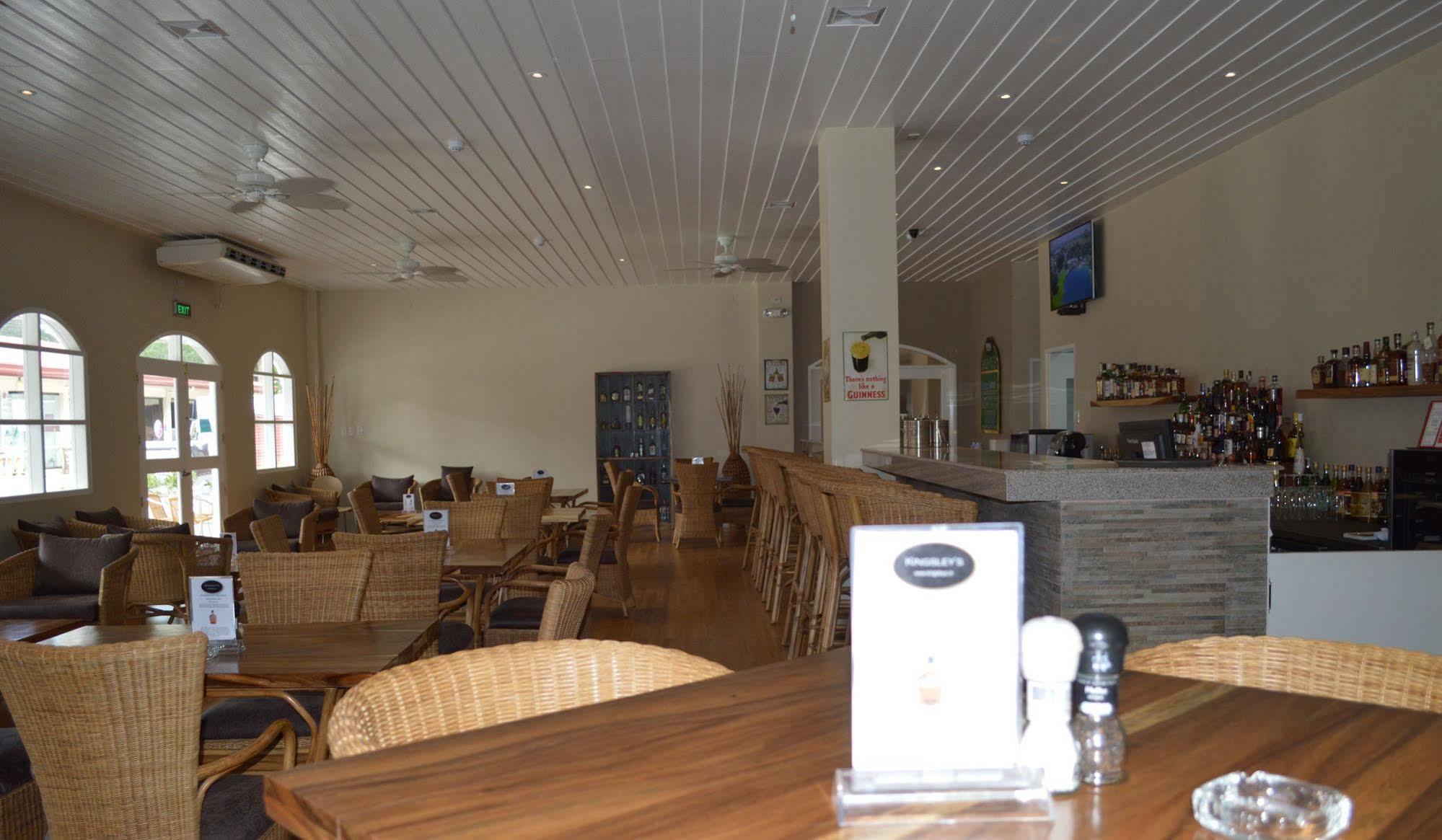 Kingsley'S Hotel And Gastro Pub Mabalacat 外观 照片