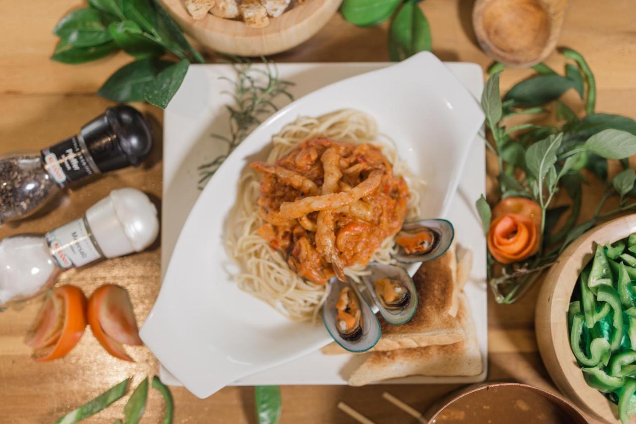 Kingsley'S Hotel And Gastro Pub Mabalacat 外观 照片